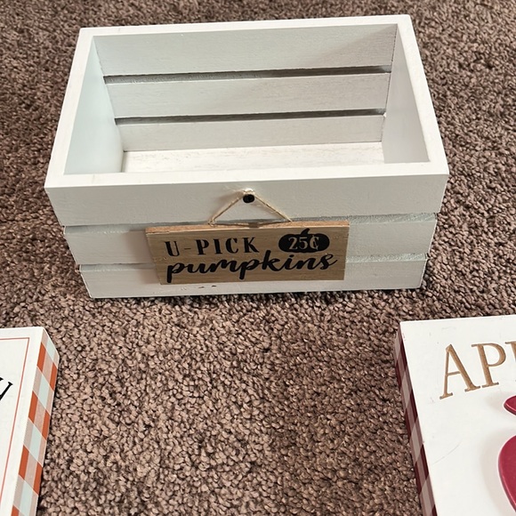 Fall decor lot - Picture 5 of 5